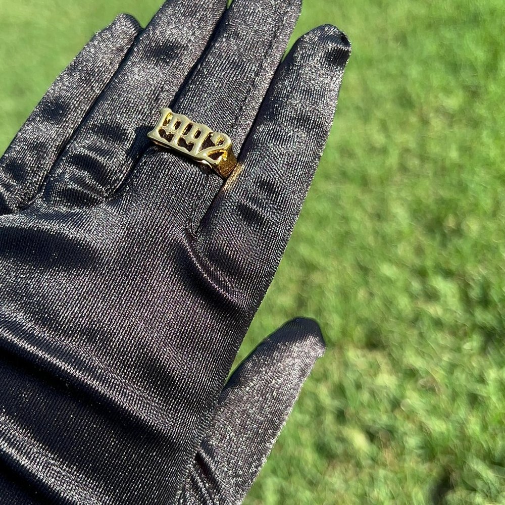 1992 Old English Birth Year Gold Metal Ring